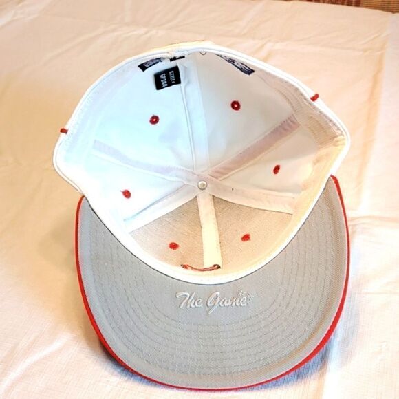 Local Fitted Hat - Picture 6 of 8